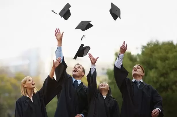 فارغ التحصیلان بین المللی 